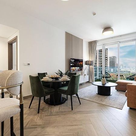 شقة Chic 2 Bed Near Trade Centre With 5 Star Amenities دبي المظهر الخارجي الصورة