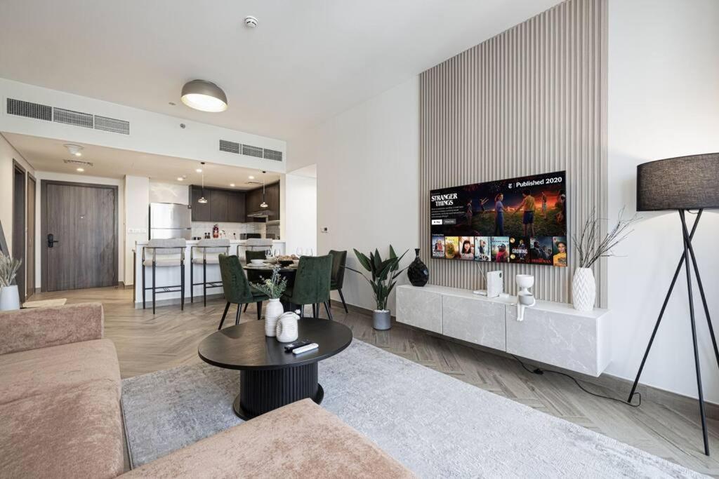 شقة Chic 2 Bed Near Trade Centre With 5 Star Amenities دبي المظهر الخارجي الصورة