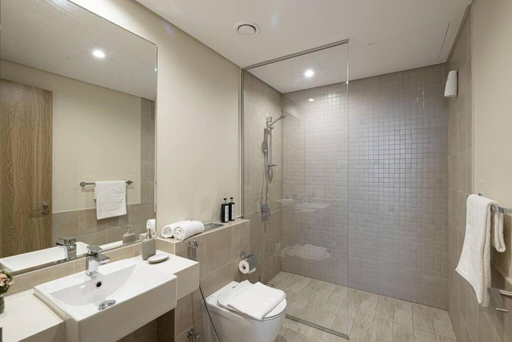 شقة Chic 2 Bed Near Trade Centre With 5 Star Amenities دبي المظهر الخارجي الصورة