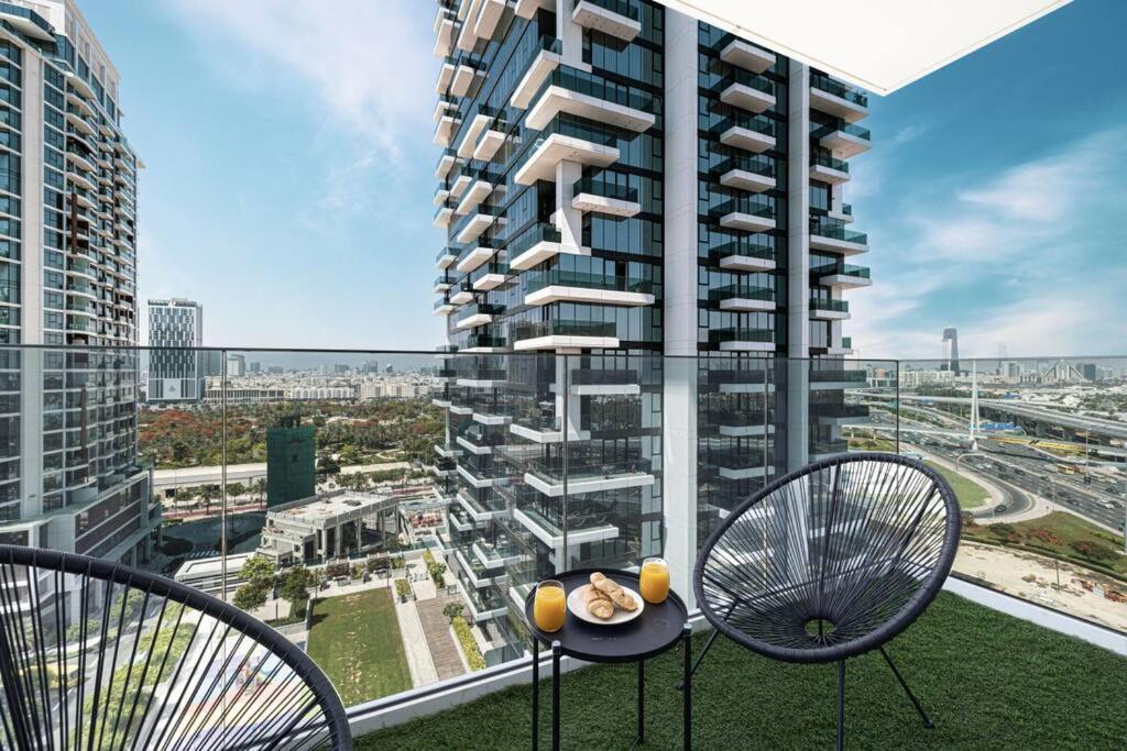 شقة Chic 2 Bed Near Trade Centre With 5 Star Amenities دبي المظهر الخارجي الصورة