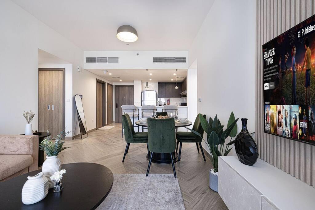 شقة Chic 2 Bed Near Trade Centre With 5 Star Amenities دبي المظهر الخارجي الصورة