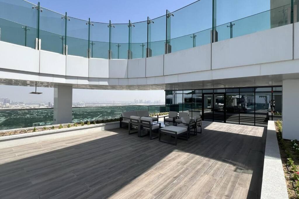 شقة Chic 2 Bed Near Trade Centre With 5 Star Amenities دبي المظهر الخارجي الصورة