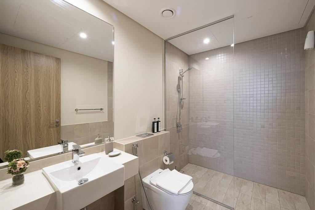 شقة Chic 2 Bed Near Trade Centre With 5 Star Amenities دبي المظهر الخارجي الصورة