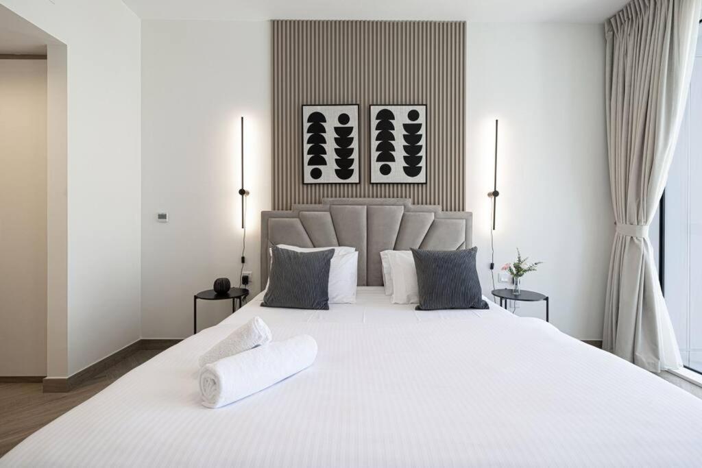 شقة Chic 2 Bed Near Trade Centre With 5 Star Amenities دبي المظهر الخارجي الصورة