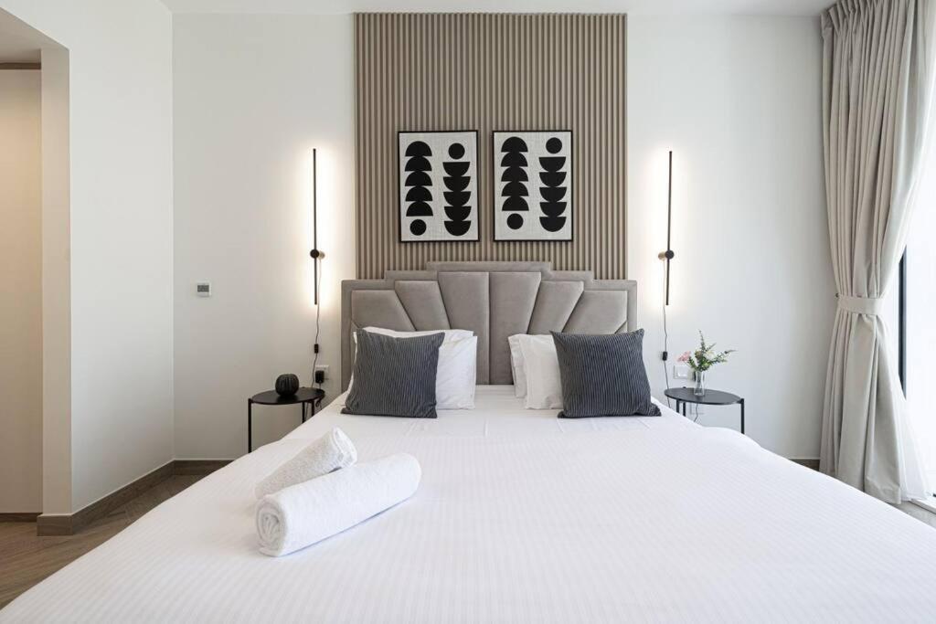 شقة Chic 2 Bed Near Trade Centre With 5 Star Amenities دبي المظهر الخارجي الصورة