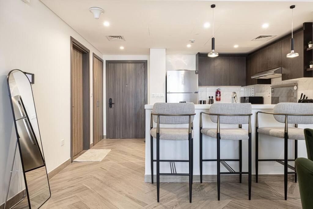 شقة Chic 2 Bed Near Trade Centre With 5 Star Amenities دبي المظهر الخارجي الصورة